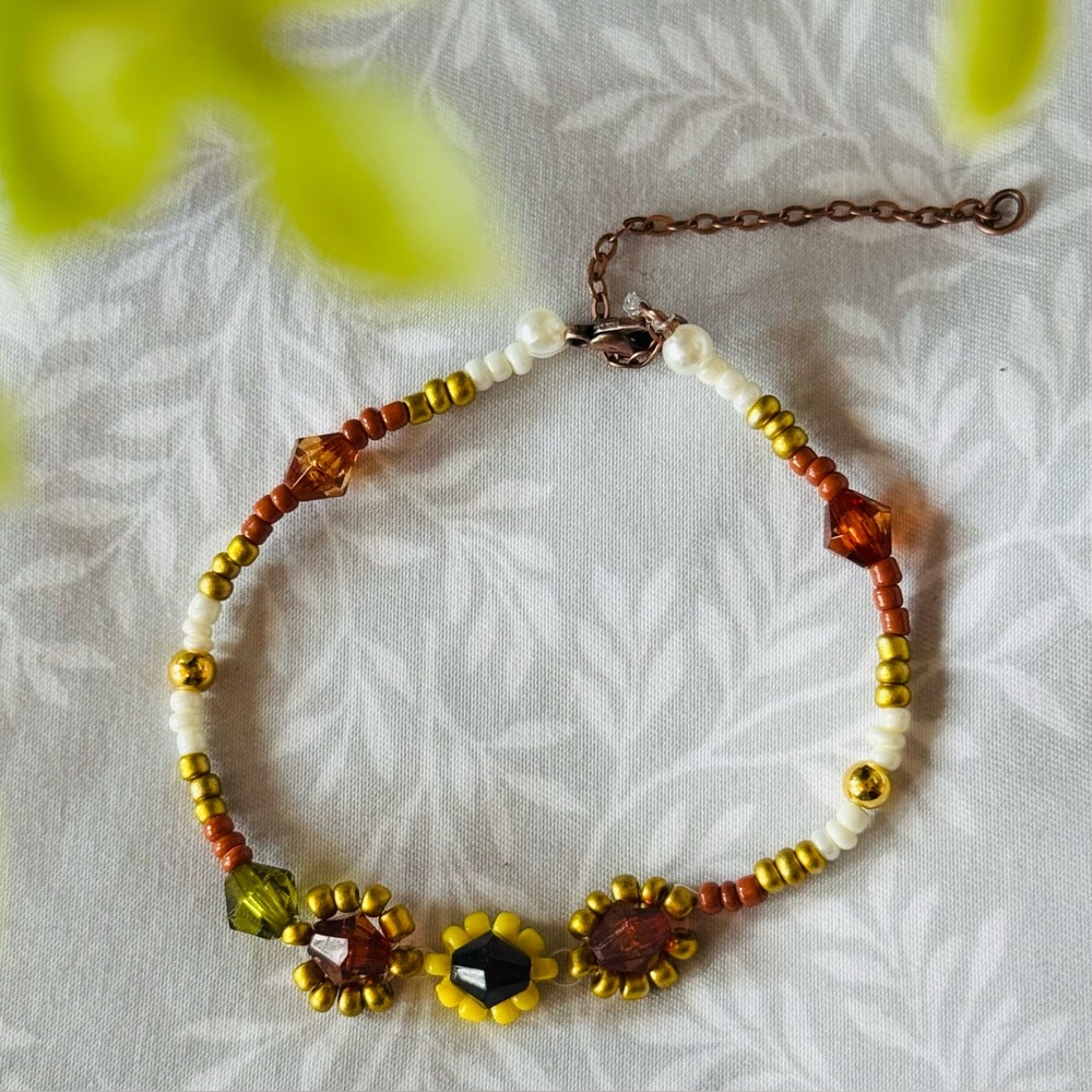 Elegant Multicolor Beaded Bracelet